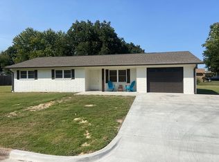 1201 N Brookwood Dr, Perry, OK 73077