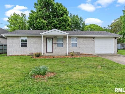 518 E Dean St, Virden, IL, 62690