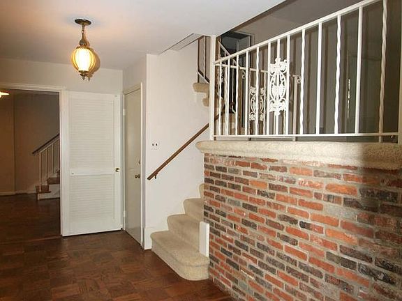 5th image of 5705 Cheshire Dr
