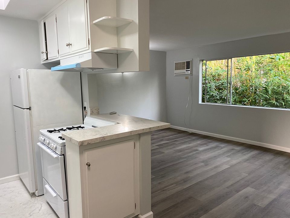 1st image of 3609 Dunn Dr APT 4