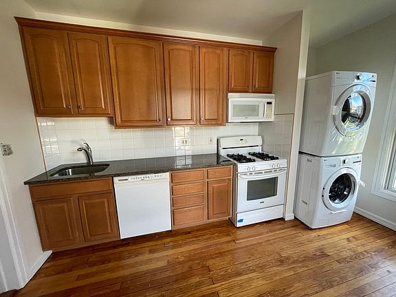 2nd image of 269 E 236th St #2A