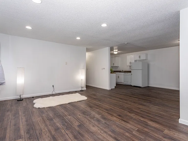 2406 N St NE #D — Photo 2