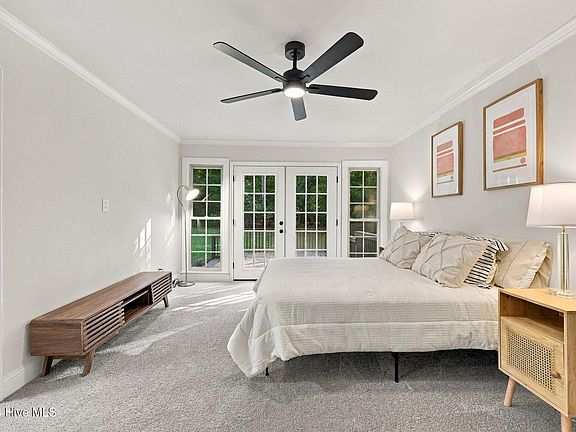 5th image of 108 Chippendail Drive