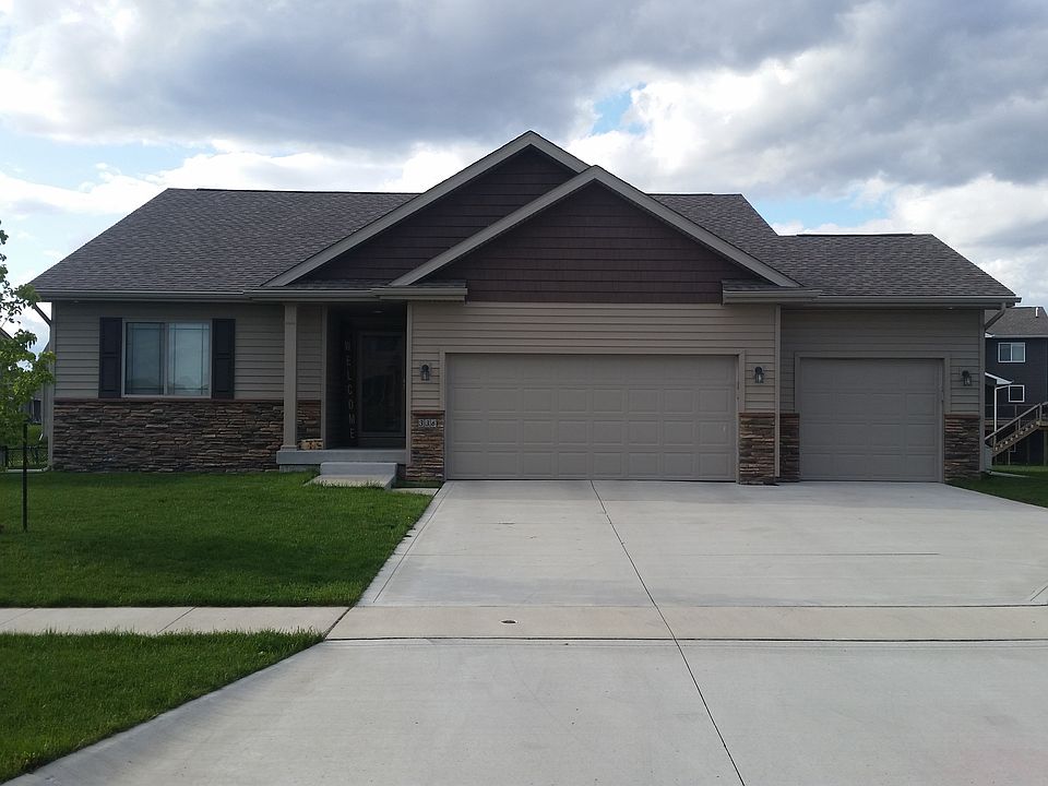 1st image of 336 Tailfeather Dr NW