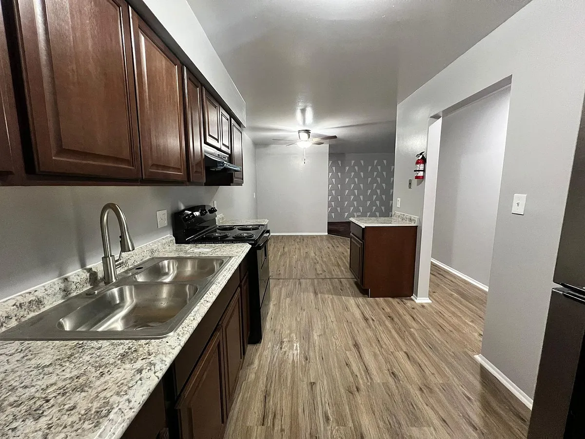 Building Photo - Dolson Arms Apartments
