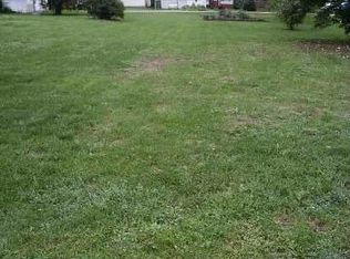 114 3rd St, Carbon Cliff, IL 61239