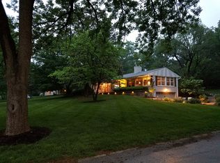 800 N Spoede Rd, Saint Louis, MO 63141