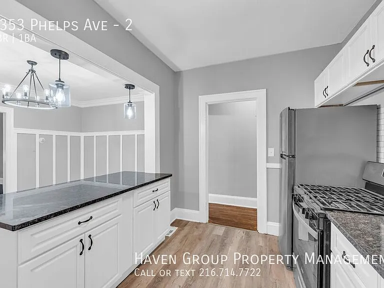 1353 Phelps Ave #2 — Photo 9
