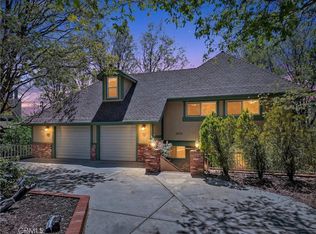 28125 Geneva Ln, Lake Arrowhead, CA 92352