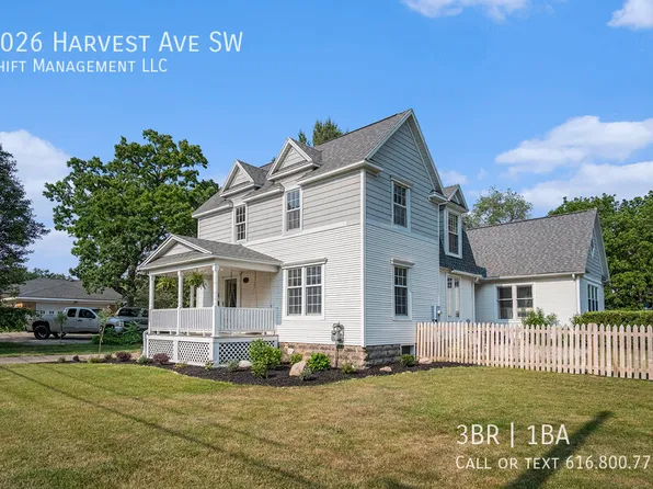 3026 Harvest Ave SW, Grandville, MI 49418