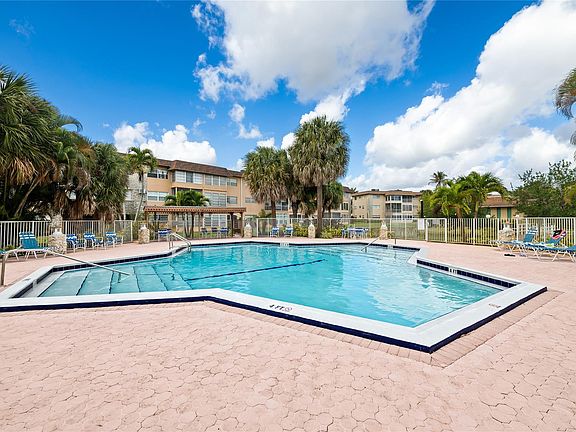 3rd image of 5031 W Oakland Park Blvd #309