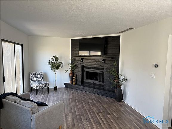 5th image of 1 Augusta Dr