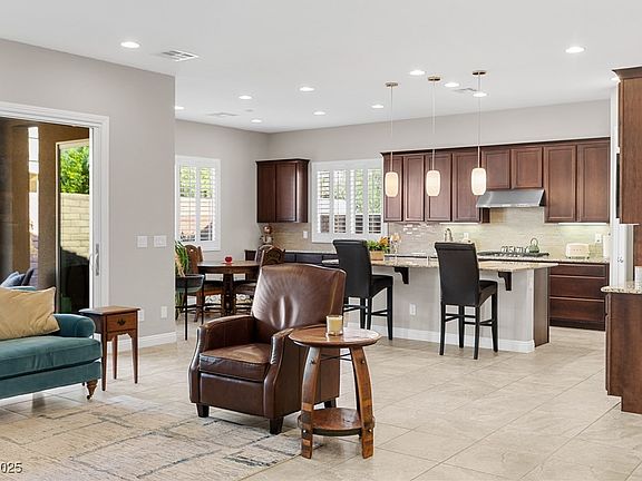 2nd image of 7576 Windy Meadow Ave