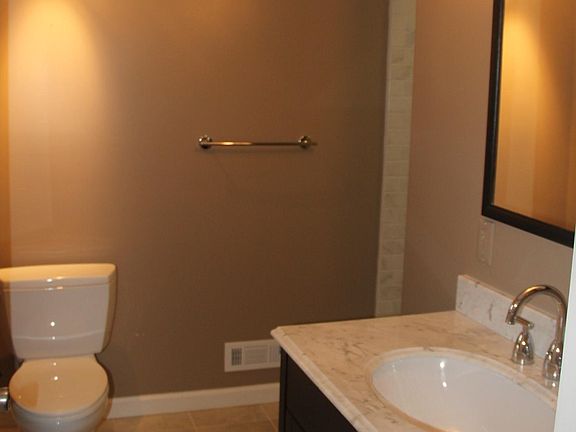 3rd image of 91 Iris Ave