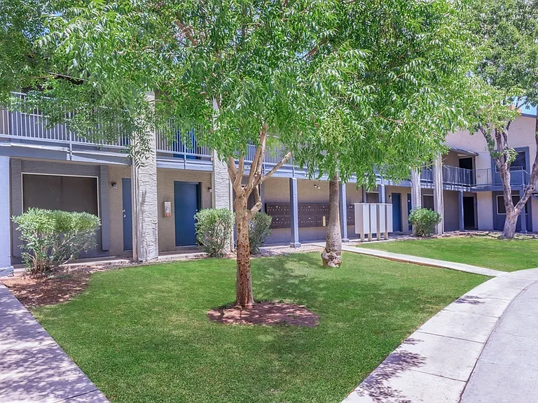 Rise on Cave Creek — Photo 41