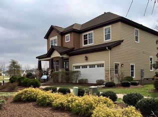3211 Gardenia Ct, Suffolk, VA 23435