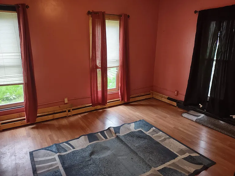 16 Bush St #1 — Photo 1