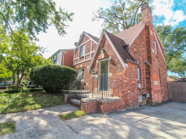 16889 Edinborough Rd, Detroit, MI 48219