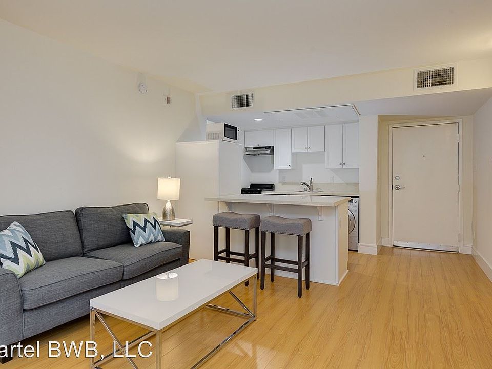 1st image of 910 N Martel Ave APT 102