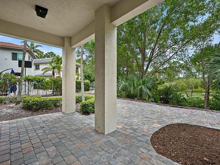 1029 Vintner Blvd — Photo 33