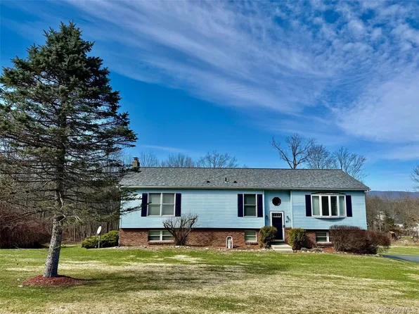 23 Snow Street, Bloomingburg, NY 12721