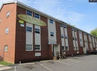 1634 N Chestnut St APT F, Winston Salem, NC 27105