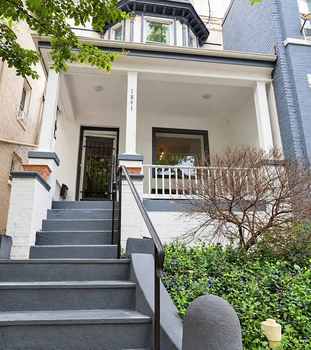 4 bed, 3.5 bath, $6,500 — Photo 1