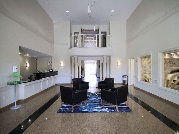 Lobby and Guest Check-in