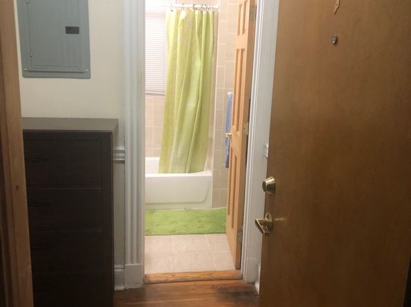 352 Riverway APT 7