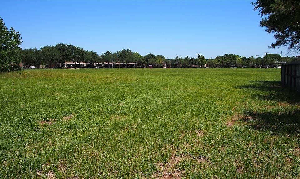 2nd image of 0 Westheimer Pkwy