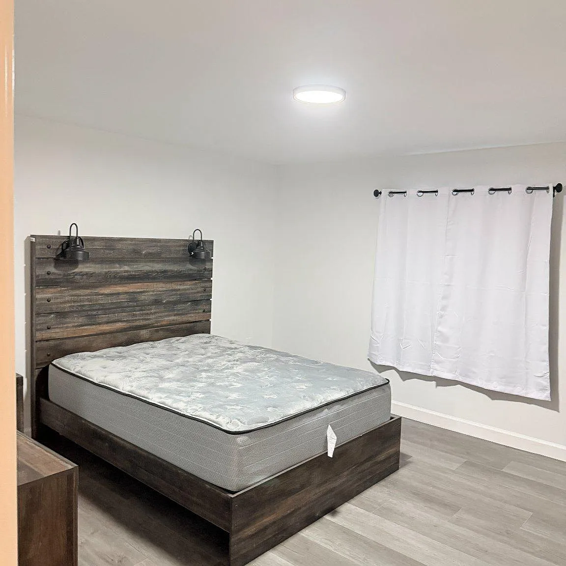 1 bed, 1.0 bath, 1408 sqft, $1,800 — Photo 4