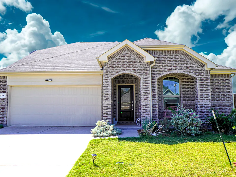 733 Alden Dr