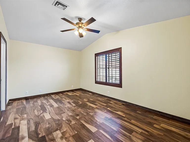 642 E Sage Brush St — Photo 56