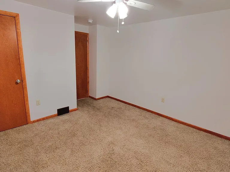 10 Pointview Rd #B — Photo 9