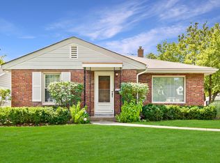 1032 Springfield Ave, Deerfield, IL 60015