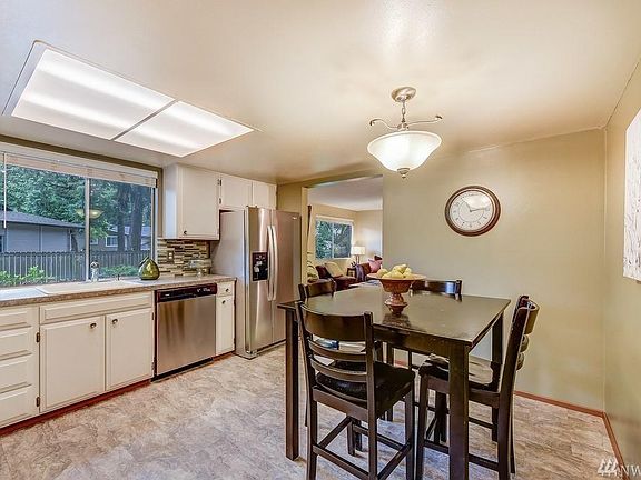 5th image of 1503 151st Ave NE