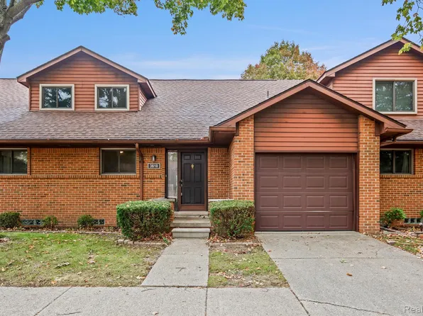 3610 Old Creek Rd, Troy, MI 48084