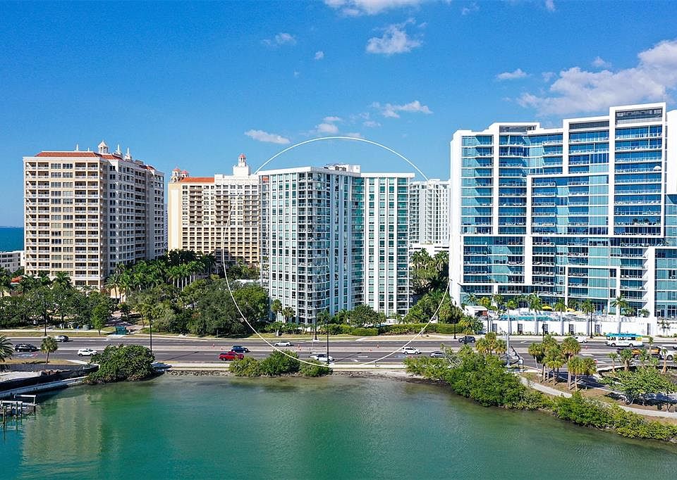 1st image of 1111 N GULFSTREAM AVENUE #8D