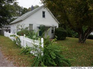 2924 Edgewood Ave, Alton, IL 62002