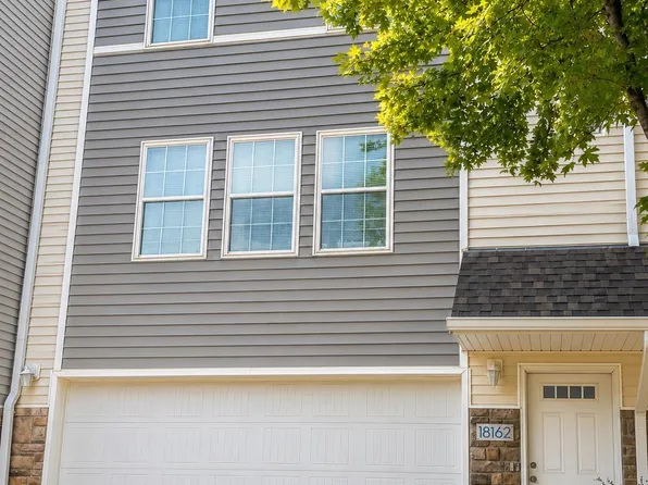 18162 Hayes Plz #4, Omaha, NE 68135