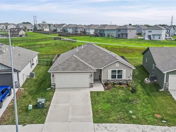 1606 Maci St, Belton, MO 64012
