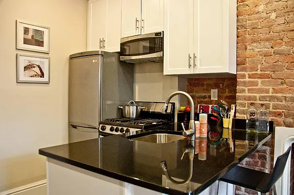 Rented by Town Residential | media 28