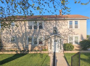 607 Walnut St, Lemont, IL 60439