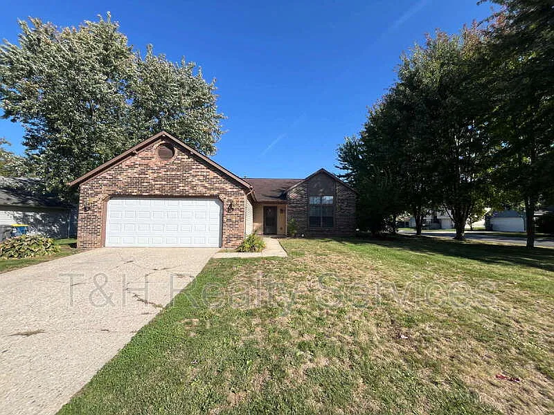 3 bed, 2.0 bath, 1348 sqft, $1,800 — Photo 1