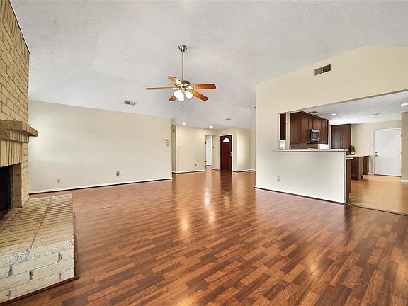 3rd image of 14611 Cypress Valley Dr