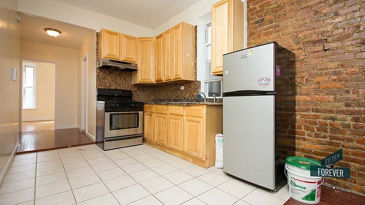 Rented by Fifth & Forever LLC | media 3