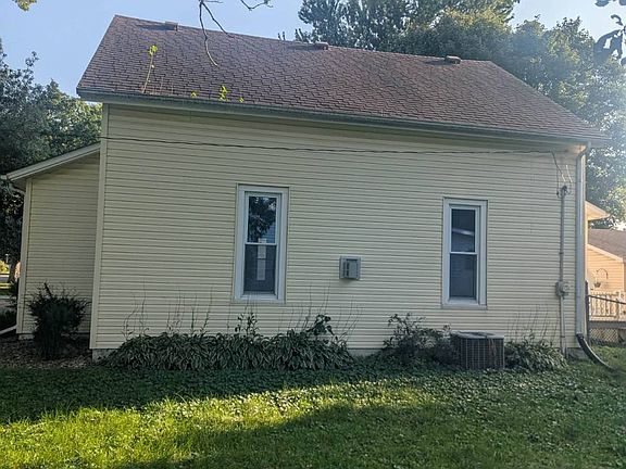 5th image of 305 N Scott St