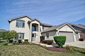 1st image of 912 Berkshire Dr