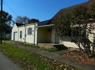 102 S Cherry St, Akron, IN 46910