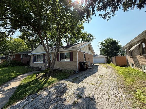 3rd image of 17312 Harlem Ave